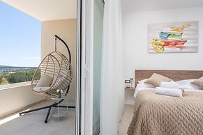 Charming Seaside Villa Getaway