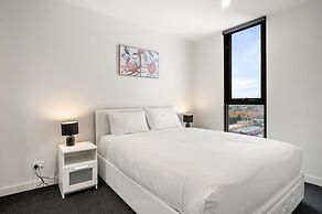 Bright 1-bed Apartment Near Beach and Cafes