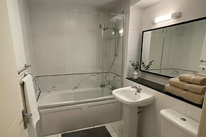 Dublin City Escape - Modern Apartment