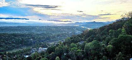 Hotel Sky Gate Kandy
