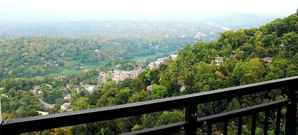 Hotel Sky Gate Kandy