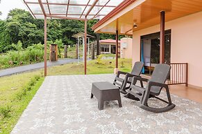 Blue Mountain Lodging Arenal