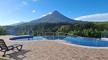 Blue Mountain Lodging Arenal