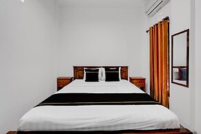 OYO 95088 Homestay Omah Pring