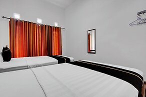 OYO 95088 Homestay Omah Pring