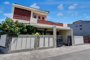 OYO 95088 Homestay Omah Pring