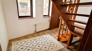 Penthouse Duplex Large 2 Bedroom MP1