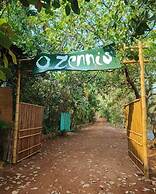 Zennis Earth Stays