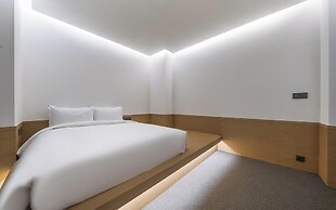 BLUEFROG HOTEL