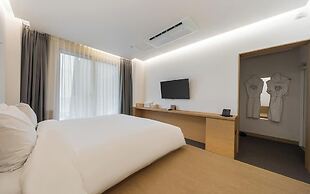 BLUEFROG HOTEL