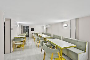 WEN SI TE HOTEL