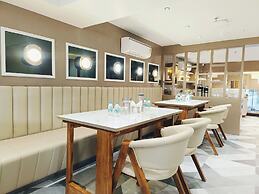 Hotel Maskan Surat
