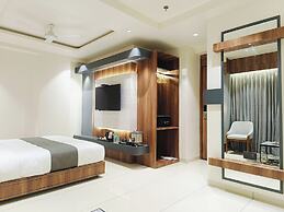 Hotel Maskan Surat