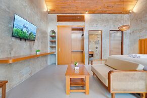 LaLuxe Villa and Residence