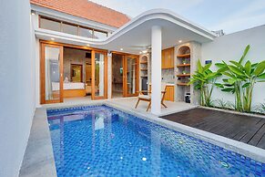 LaLuxe Villa and Residence