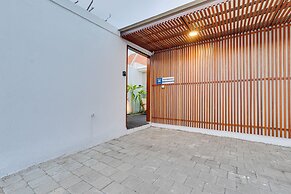 LaLuxe Villa and Residence