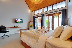 LaLuxe Villa and Residence