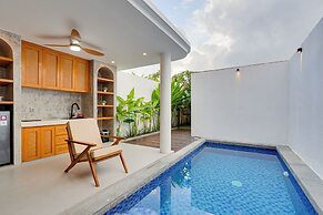 LaLuxe Villa and Residence
