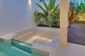 LaLuxe Villa and Residence