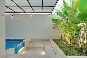 LaLuxe Villa and Residence