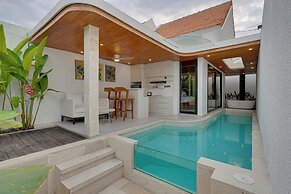 LaLuxe Villa and Residence