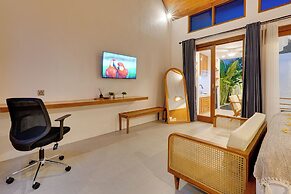 LaLuxe Villa and Residence