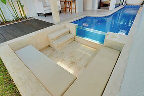 LaLuxe Villa and Residence