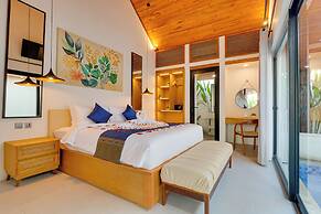 LaLuxe Villa and Residence