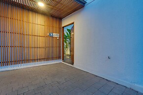 LaLuxe Villa and Residence
