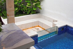 LaLuxe Villa and Residence