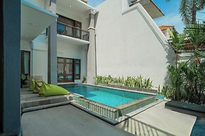 Villa Aura