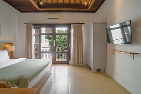 Villa Aura