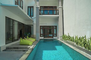 Villa Aura