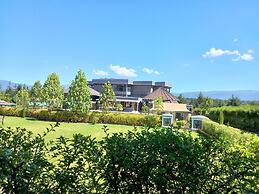 Olempiaus Gardens Hotel