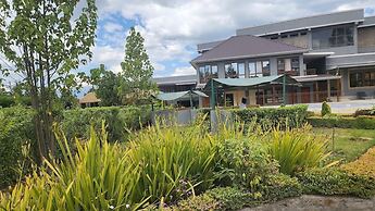 Olempiaus Gardens Hotel