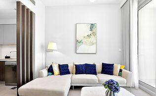 Modern 1BR Forte Near Burj & Mall