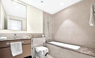 Modern 1BR Forte Near Burj & Mall