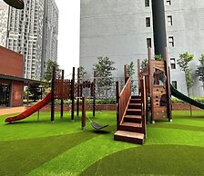 Millerz Square by Mana Mana