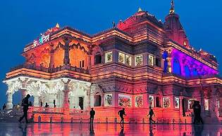 Hotel R.K. Palace near Banke Bihari Temple