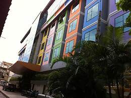 Palette Walking Street Pattaya