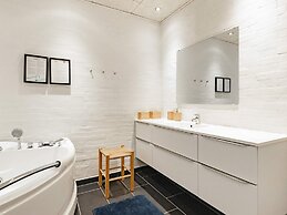 5 Star Holiday Home in Hals