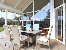 5 Star Holiday Home in Hals