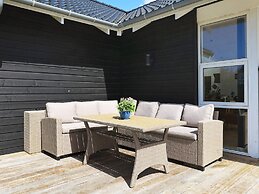 5 Star Holiday Home in Hals
