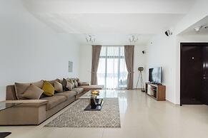 Manzil - Spacious 2BR near Marina Beach