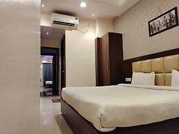 Hotel Golden Crown