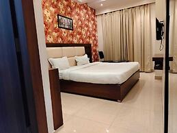 Hotel Golden Crown