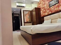 Hotel Golden Crown