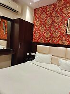 Hotel Golden Crown