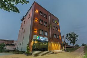 Treebo Sloka Residency