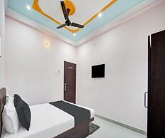 OYO 828246 Hotel Shahi Mahal